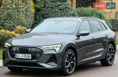 Внедорожник / Кроссовер Audi e-tron 2021 в Ровно