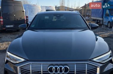 Внедорожник / Кроссовер Audi e-tron 2020 в Корце