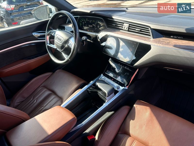 Внедорожник / Кроссовер Audi e-tron 2019 в Львове