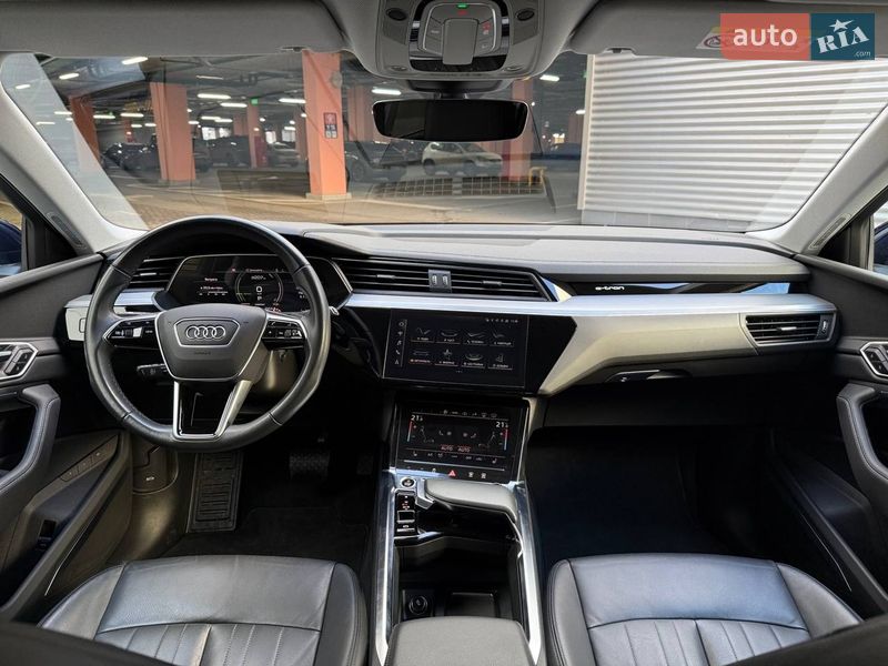 Внедорожник / Кроссовер Audi e-tron 2021 в Киеве
