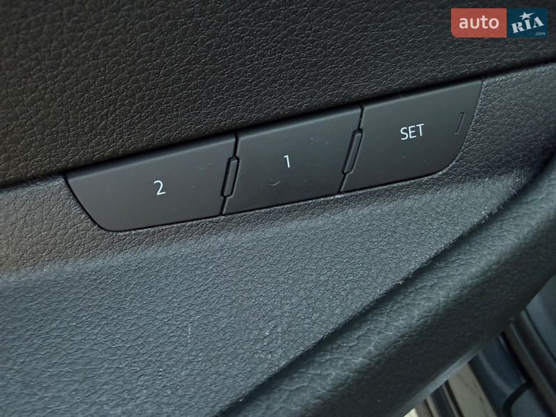 Внедорожник / Кроссовер Audi e-tron 2020 в Коломые