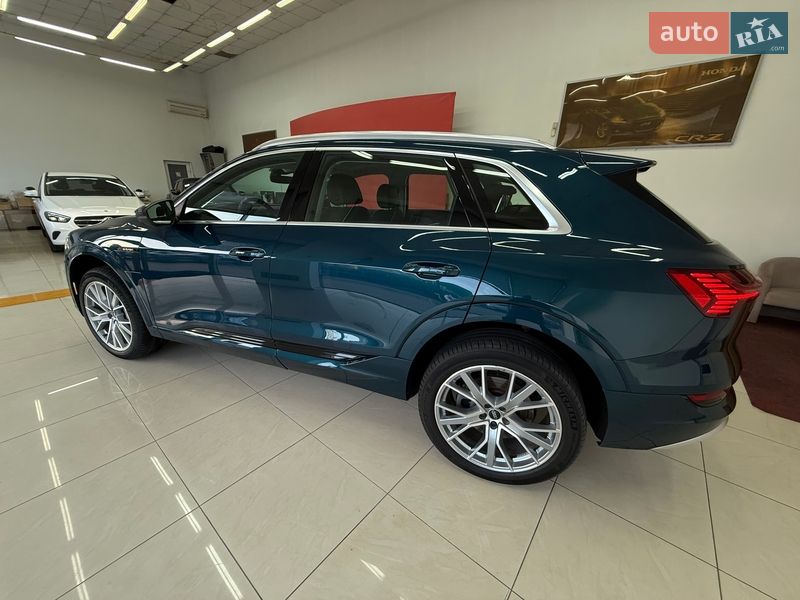 Внедорожник / Кроссовер Audi e-tron 2020 в Черновцах