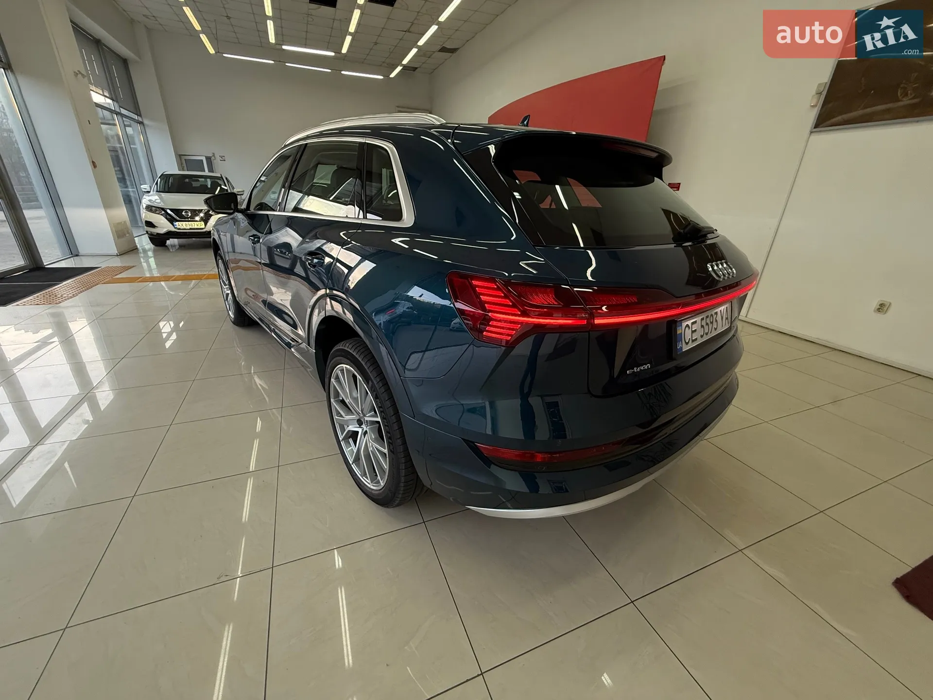 2020 Audi e-tron - мініатюра 20