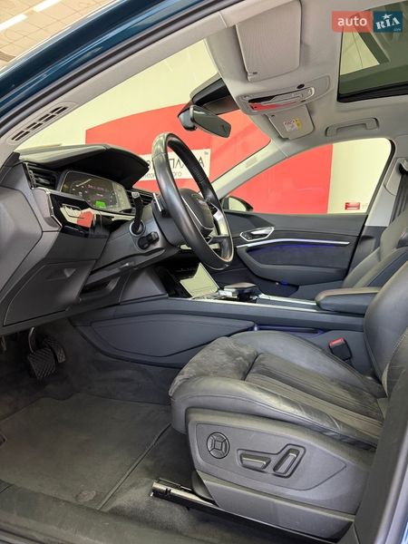 Внедорожник / Кроссовер Audi e-tron 2020 в Черновцах