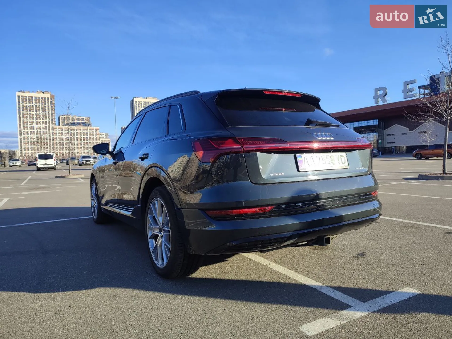 2020 Audi e-tron - мініатюра 14