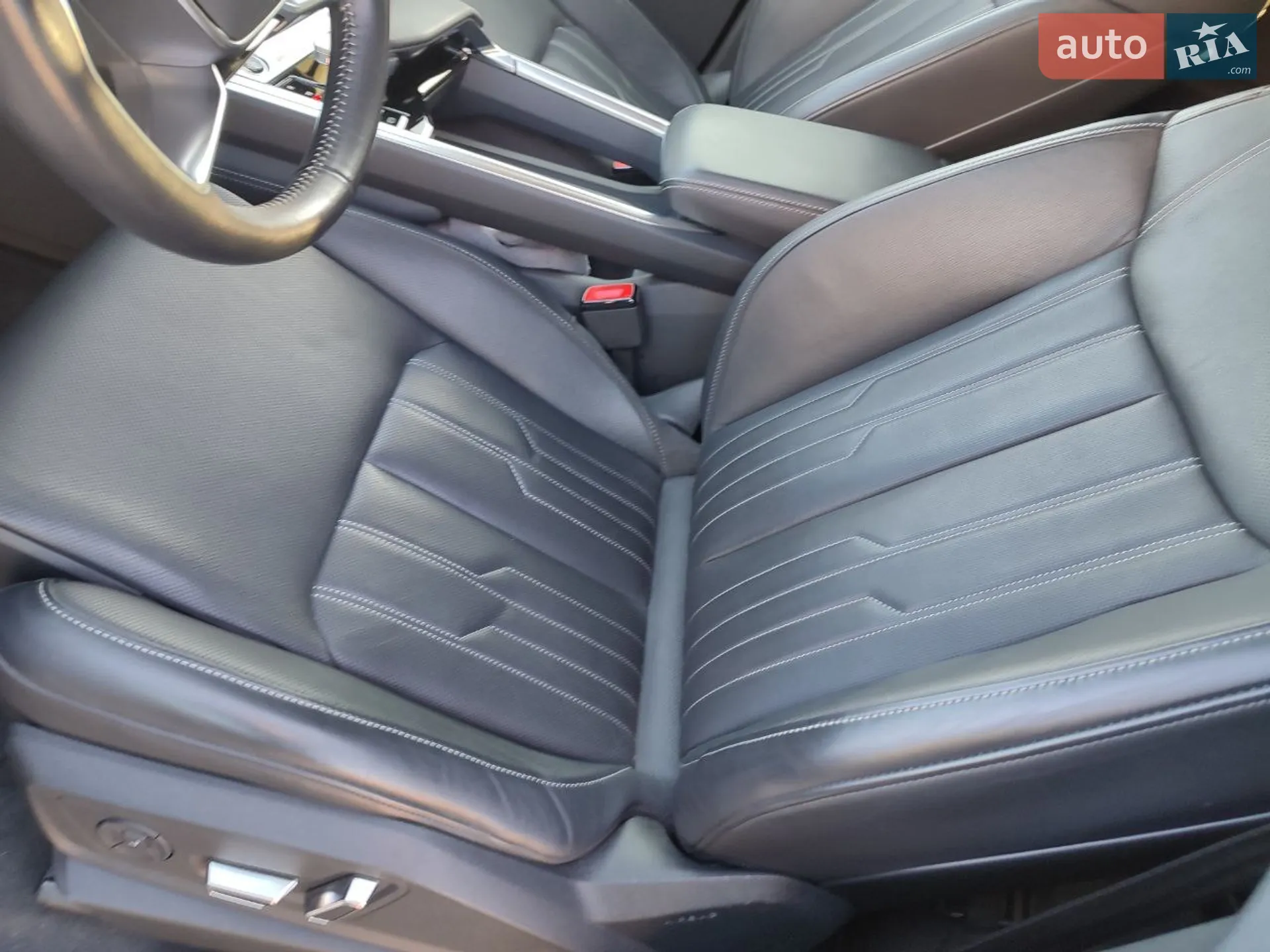 2020 Audi e-tron - мініатюра 41