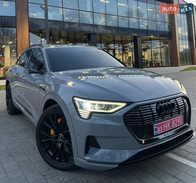 Audi e-tron 2019