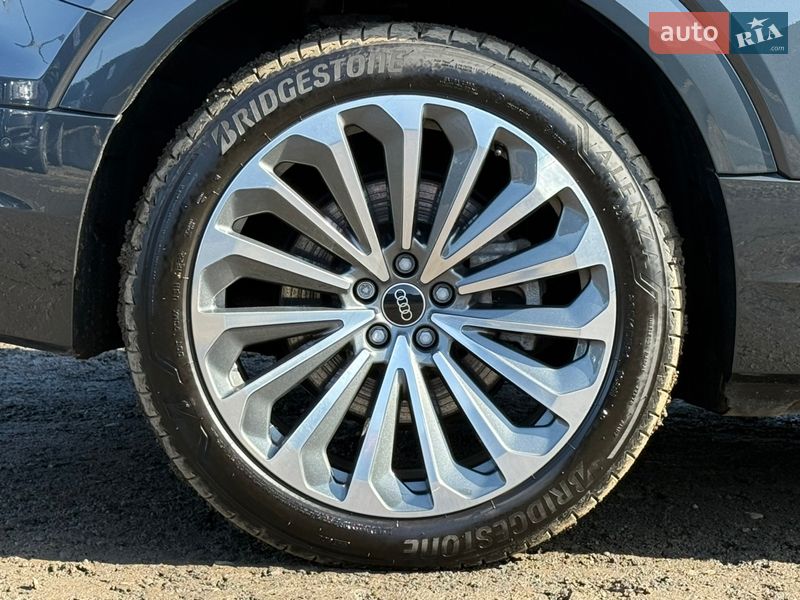 Позашляховик / Кросовер Audi e-tron 2022 в Луцьку