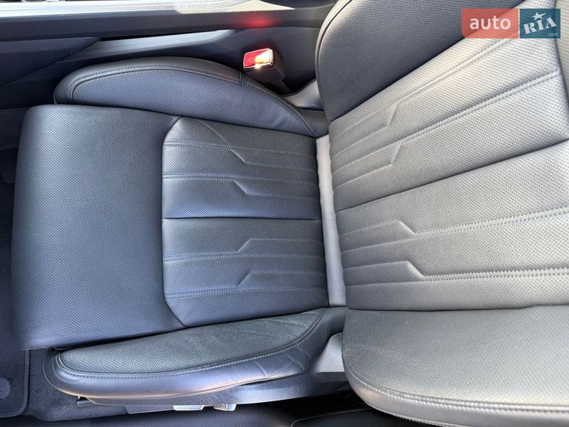 Позашляховик / Кросовер Audi e-tron 2022 в Луцьку