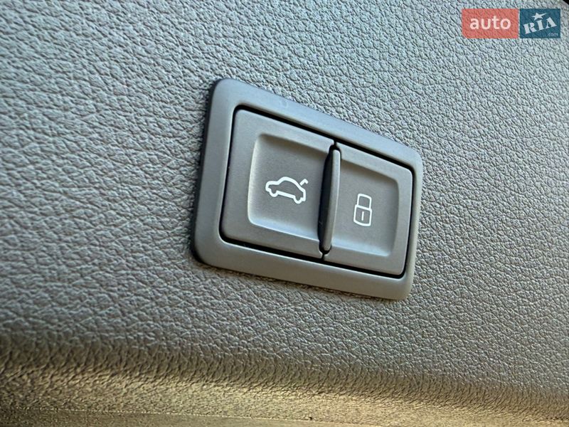 Позашляховик / Кросовер Audi e-tron 2022 в Луцьку