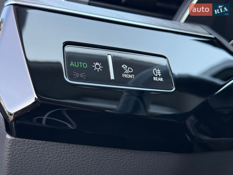 Позашляховик / Кросовер Audi e-tron 2022 в Луцьку