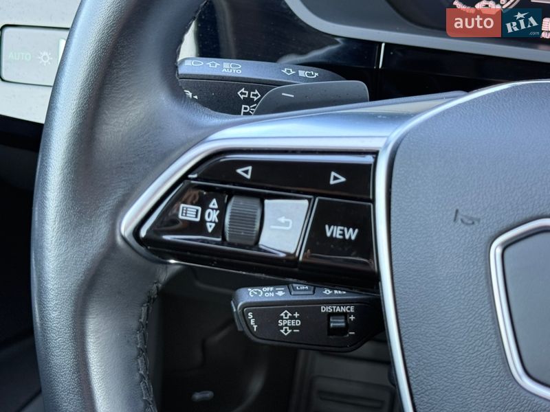 Позашляховик / Кросовер Audi e-tron 2022 в Луцьку
