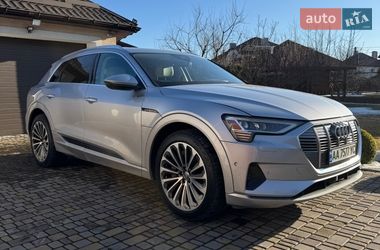 Позашляховик / Кросовер Audi e-tron 2019 в Києві