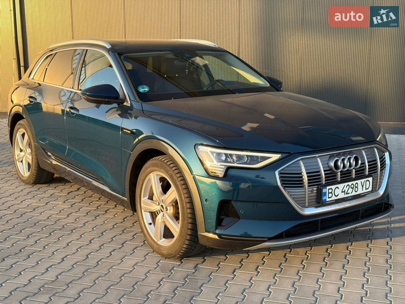 Позашляховик / Кросовер Audi e-tron 2021 в Львові