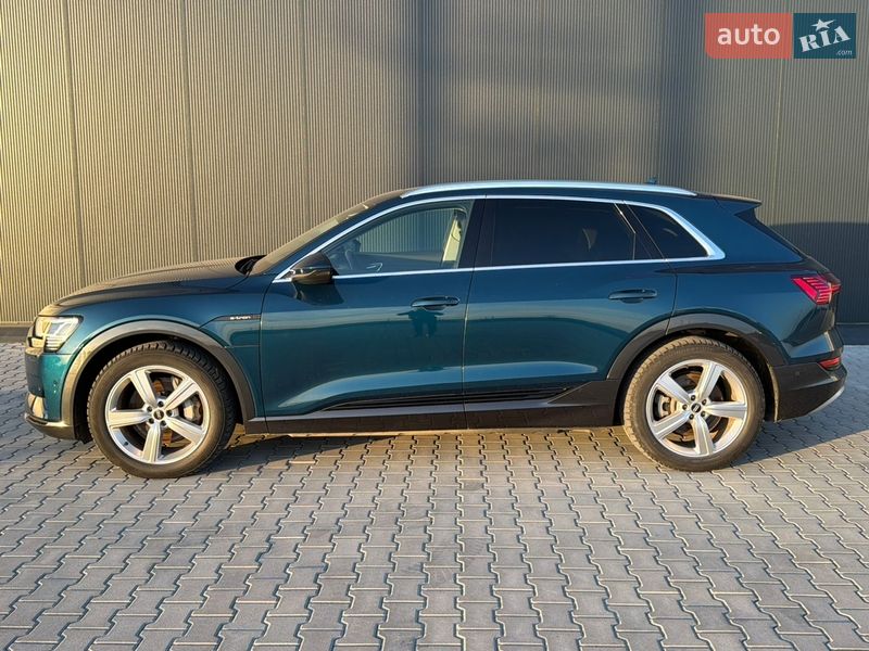 Позашляховик / Кросовер Audi e-tron 2021 в Львові