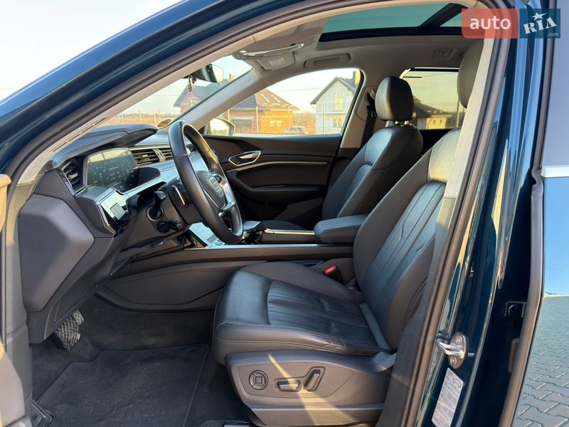 Позашляховик / Кросовер Audi e-tron 2021 в Львові