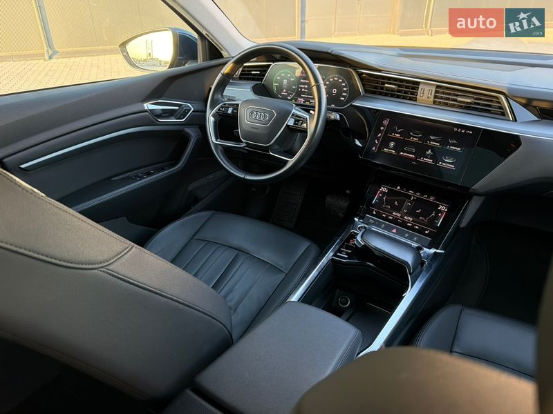 Позашляховик / Кросовер Audi e-tron 2021 в Львові