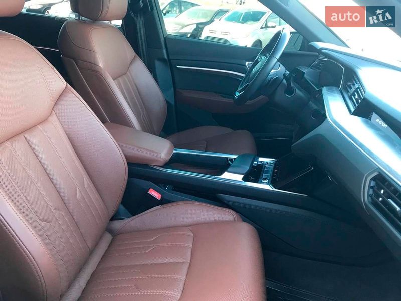 Позашляховик / Кросовер Audi e-tron 2022 в Львові фото 11 Позашляховик / Кросовер Audi e-tron 2022 в Львові