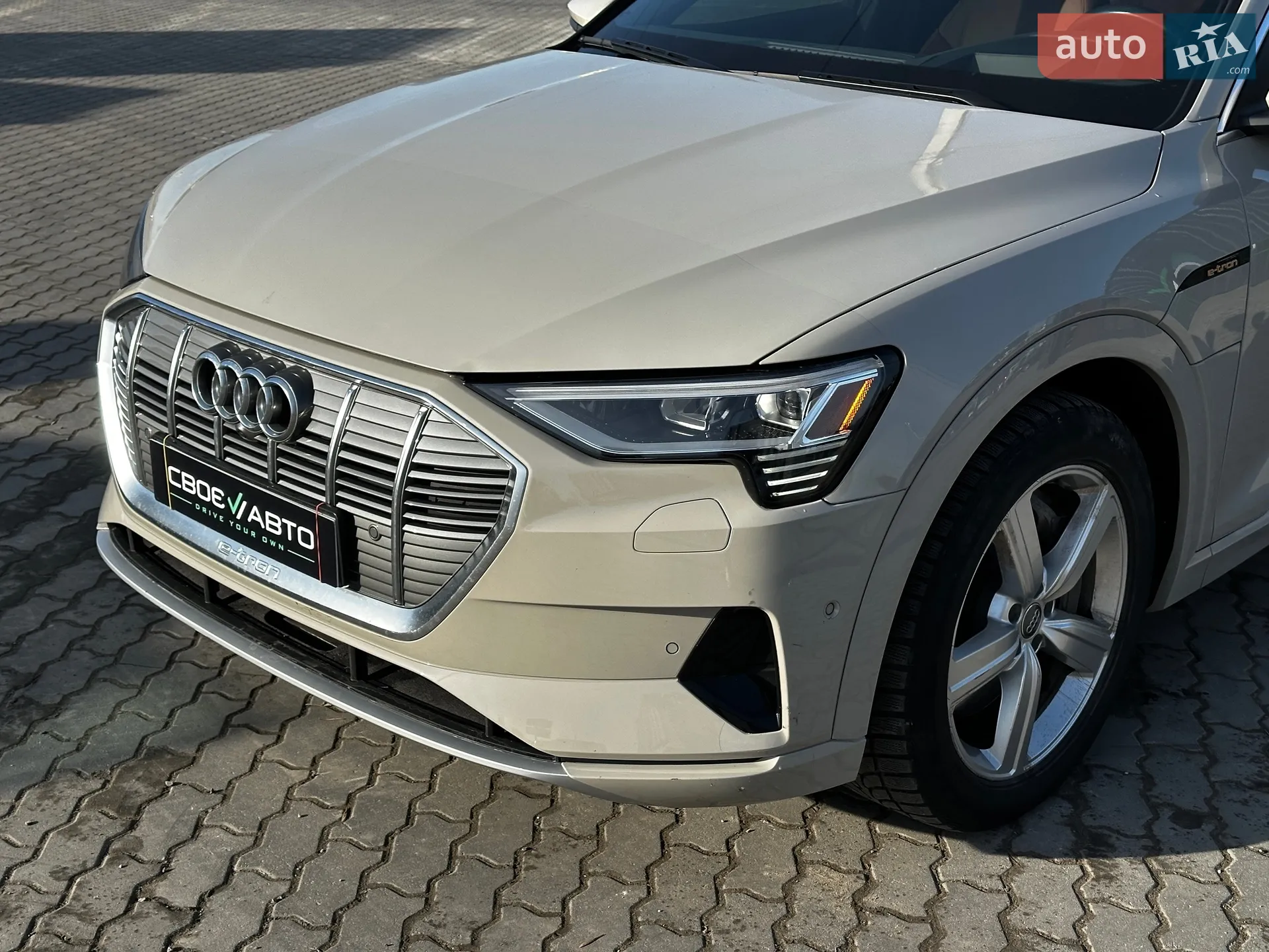 2019 Audi e-tron - мініатюра 3