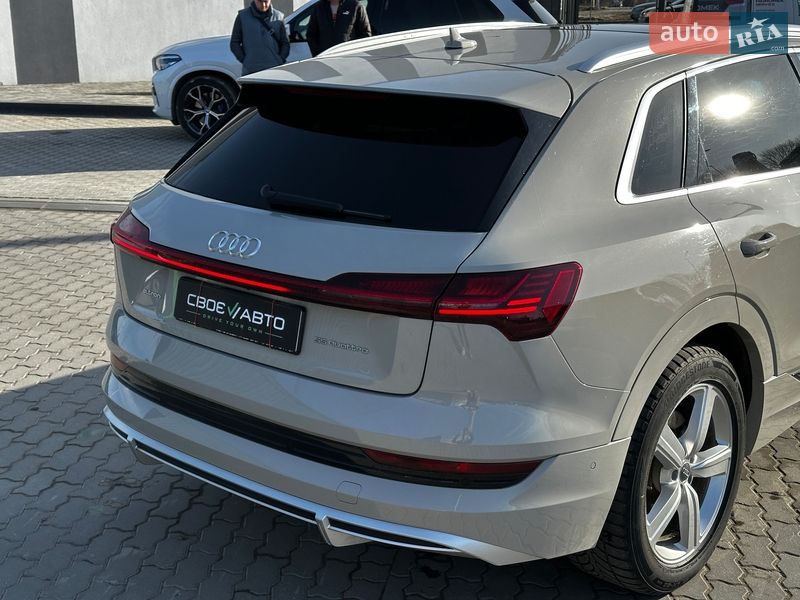 Внедорожник / Кроссовер Audi e-tron 2019 в Львове