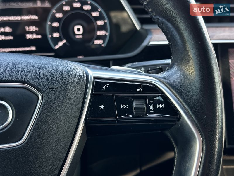 Внедорожник / Кроссовер Audi e-tron 2019 в Львове