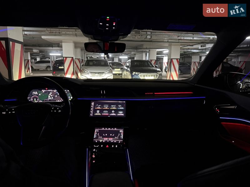Позашляховик / Кросовер Audi e-tron 2021 в Києві