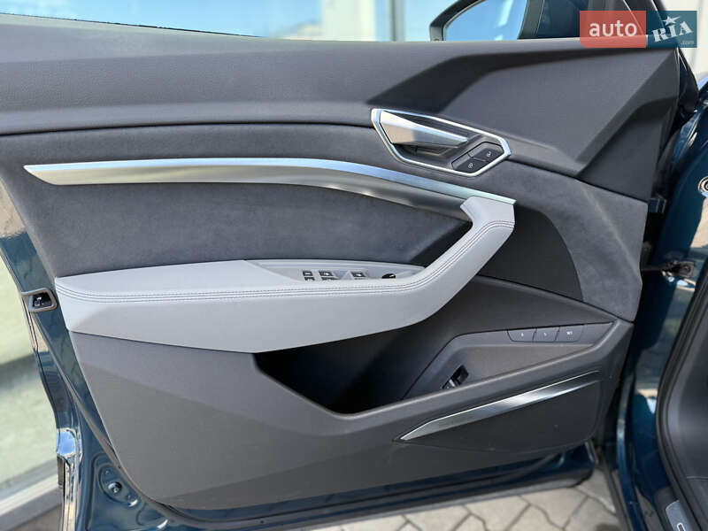 Внедорожник / Кроссовер Audi e-tron 2022 в Хмельницком