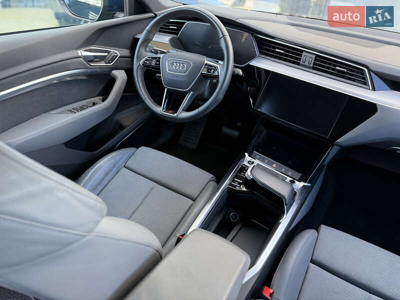 Внедорожник / Кроссовер Audi e-tron 2022 в Хмельницком