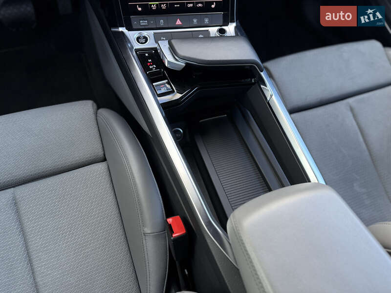 Внедорожник / Кроссовер Audi e-tron 2022 в Хмельницком