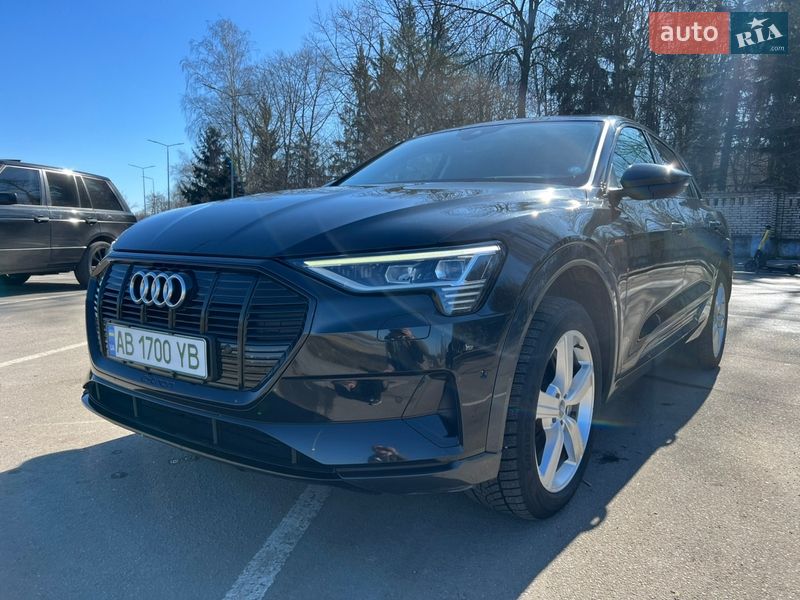 Позашляховик / Кросовер Audi e-tron 2019 в Вінниці