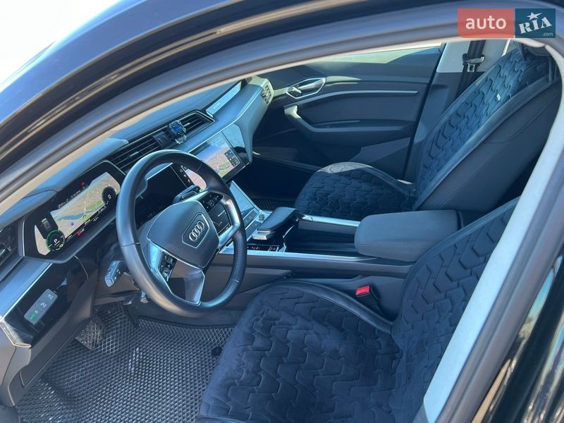 Позашляховик / Кросовер Audi e-tron 2019 в Вінниці