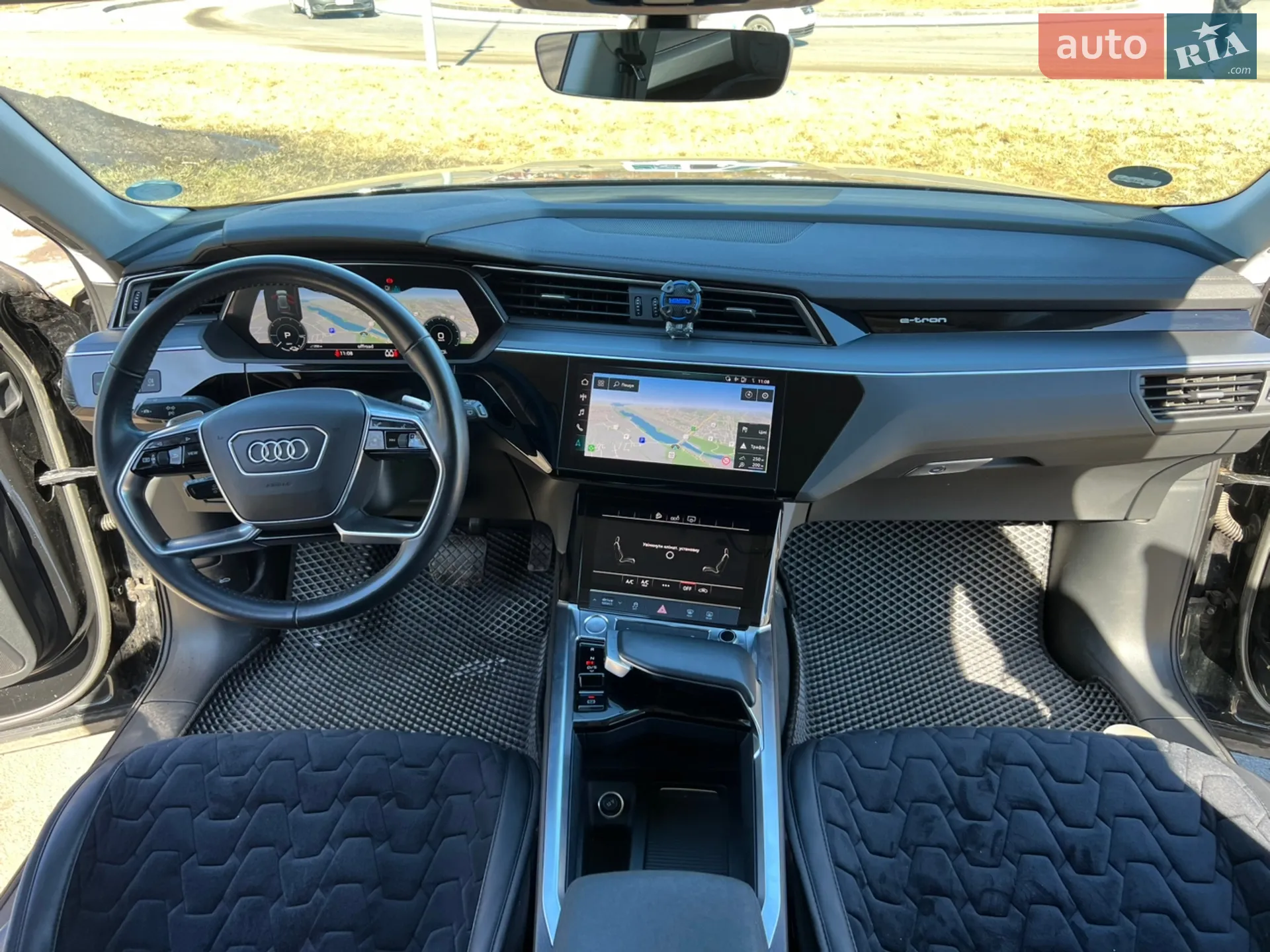 2019 Audi e-tron - мініатюра 27