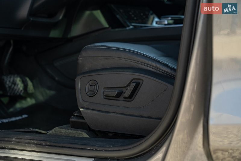 Внедорожник / Кроссовер Audi e-tron 2020 в Черновцах