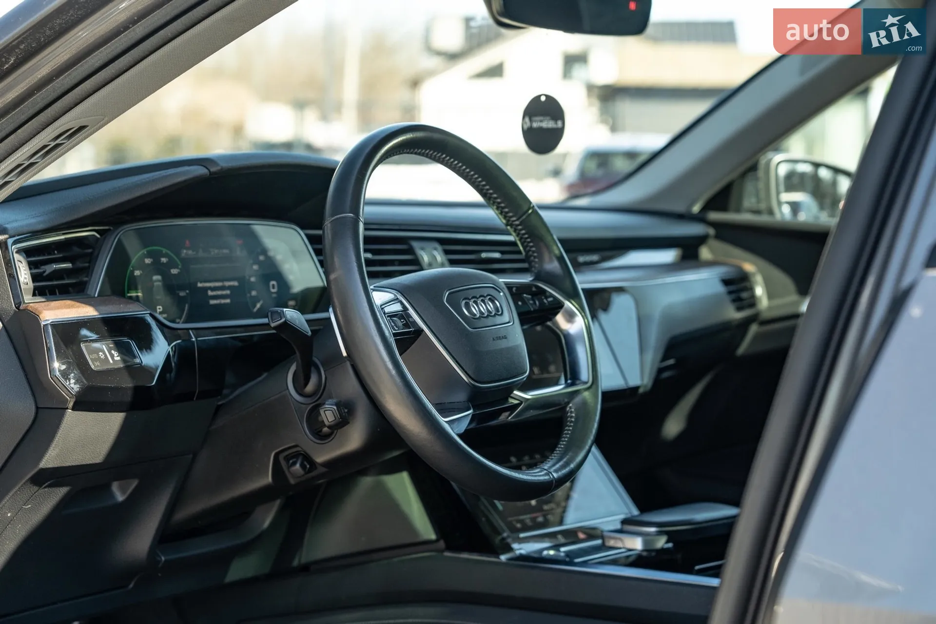 2020 Audi e-tron - мініатюра 20