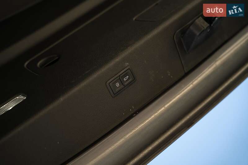 Внедорожник / Кроссовер Audi e-tron 2020 в Черновцах