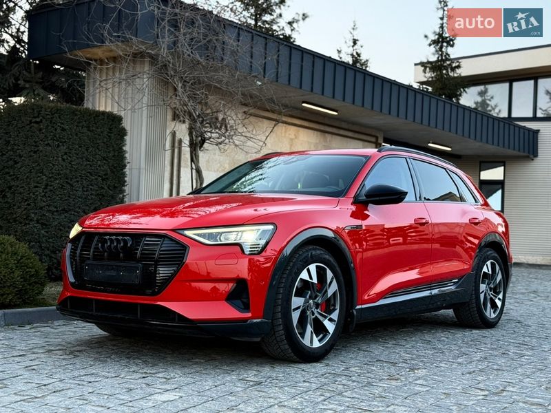 Внедорожник / Кроссовер Audi e-tron 2019 в Львове