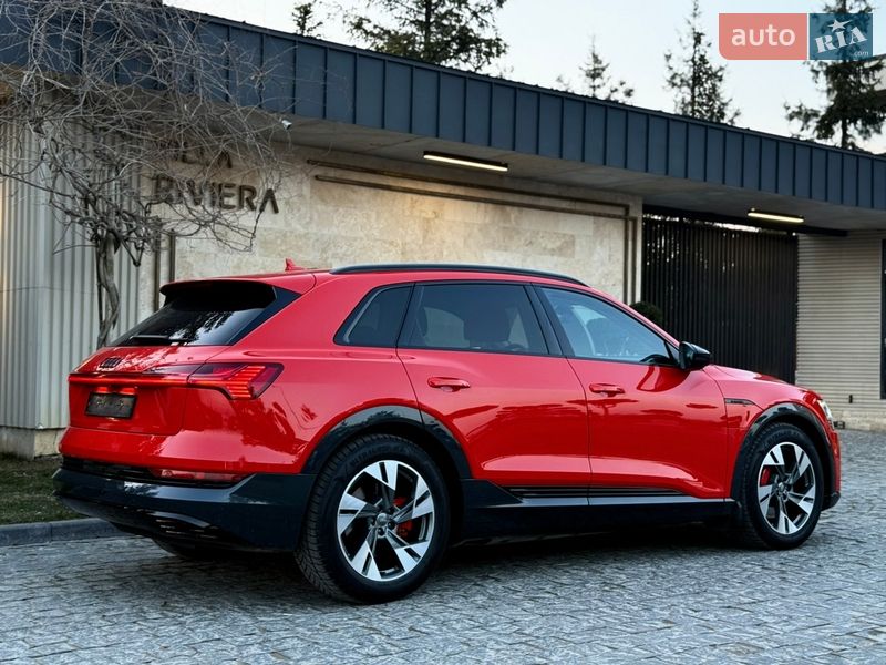 Внедорожник / Кроссовер Audi e-tron 2019 в Львове