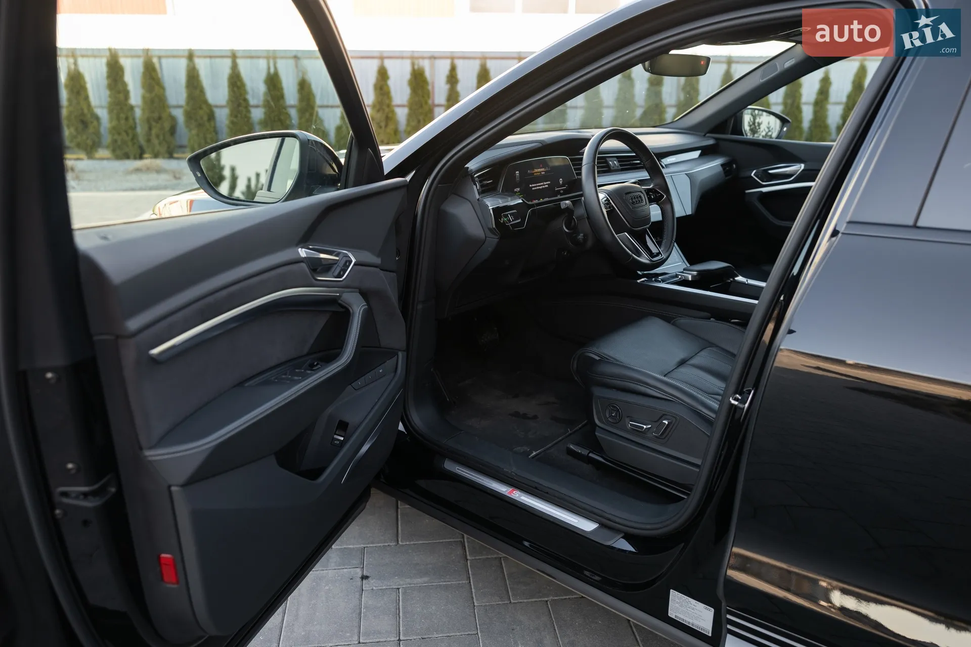 2022 Audi e-tron - мініатюра 9