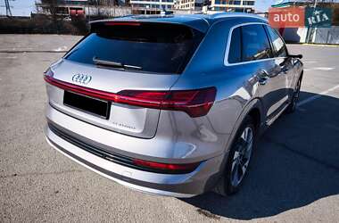 Внедорожник / Кроссовер Audi e-tron 2019 в Ужгороде
