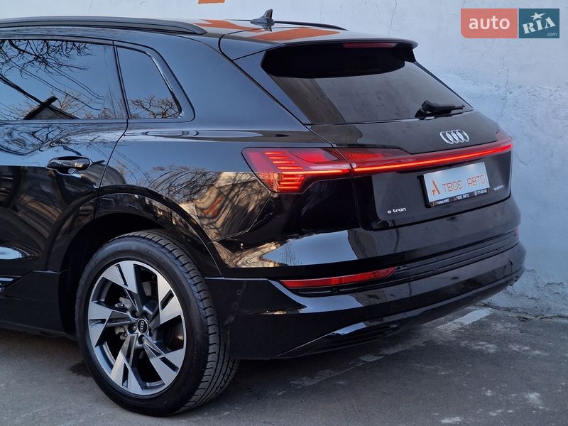 Позашляховик / Кросовер Audi e-tron 2021 в Одесі