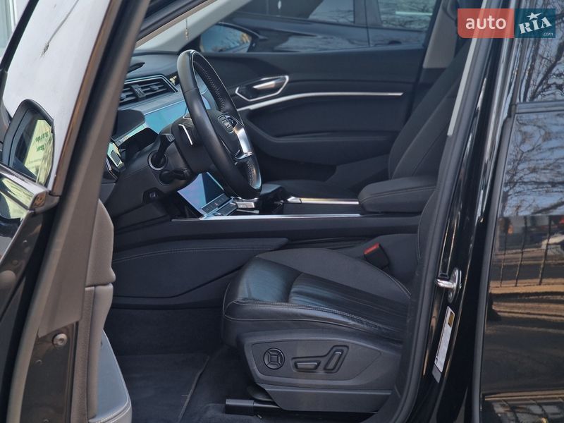 Позашляховик / Кросовер Audi e-tron 2021 в Одесі