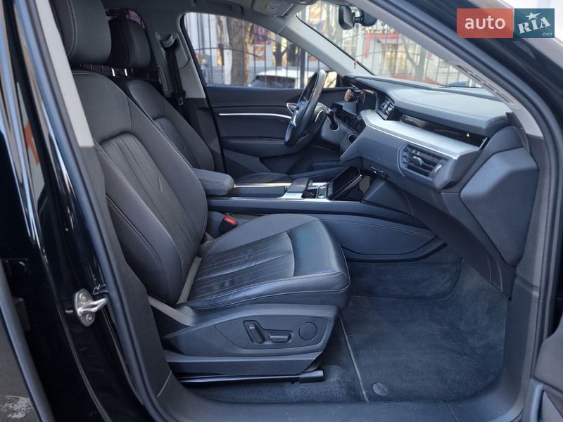 Позашляховик / Кросовер Audi e-tron 2021 в Одесі