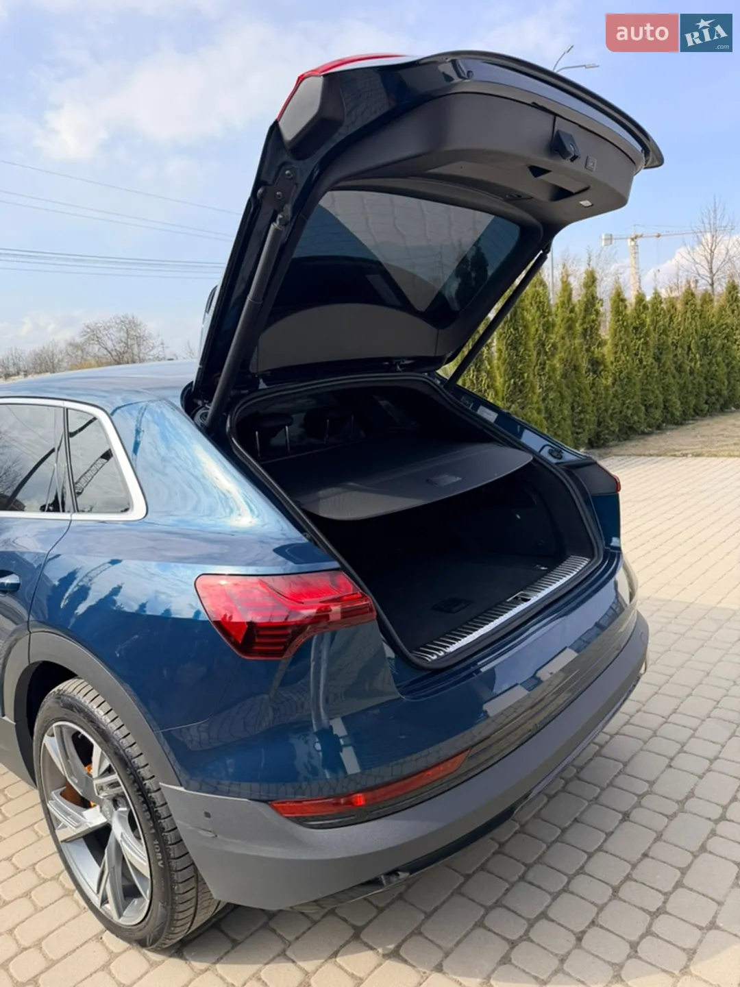 2019 Audi e-tron - мініатюра 10