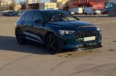 Внедорожник / Кроссовер Audi e-tron 2019 в Киеве