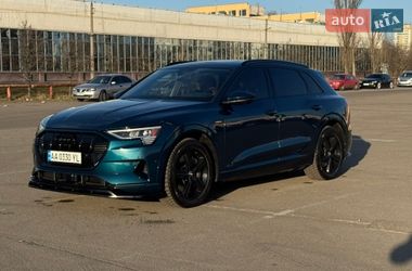Внедорожник / Кроссовер Audi e-tron 2019 в Киеве