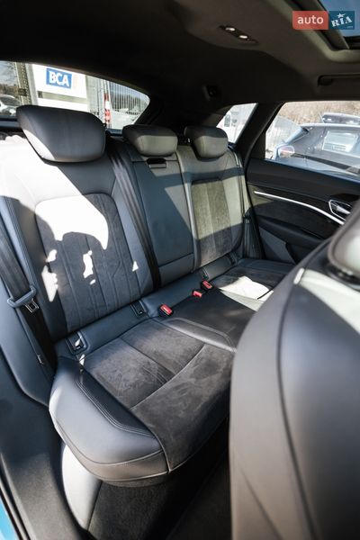 Внедорожник / Кроссовер Audi e-tron 2020 в Львове
