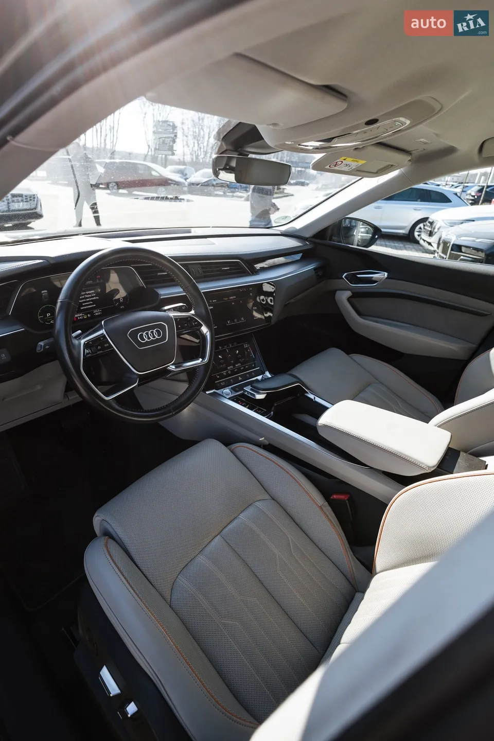 2020 Audi e-tron - мініатюра 20