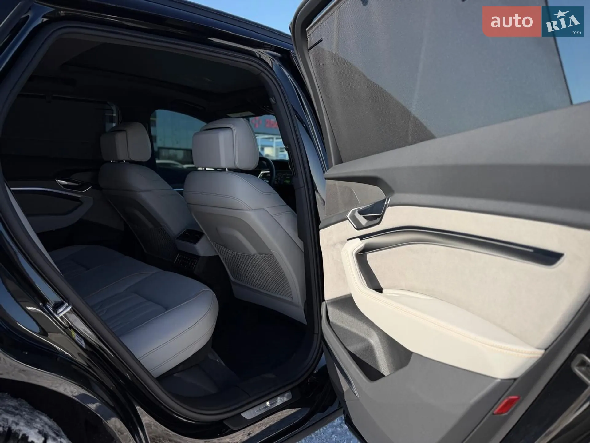 2023 Audi e-tron - мініатюра 22
