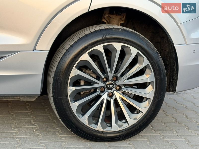 Внедорожник / Кроссовер Audi e-tron 2021 в Тернополе