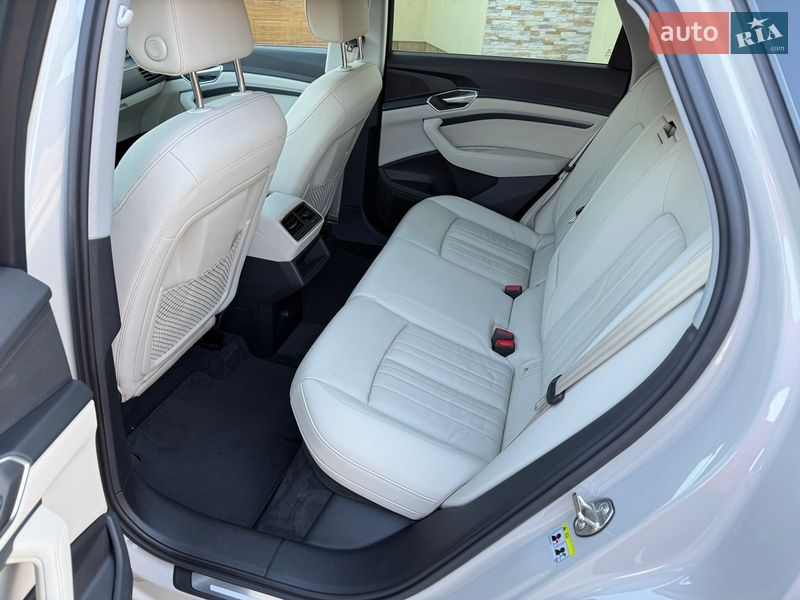 Позашляховик / Кросовер Audi e-tron 2020 в Коломиї